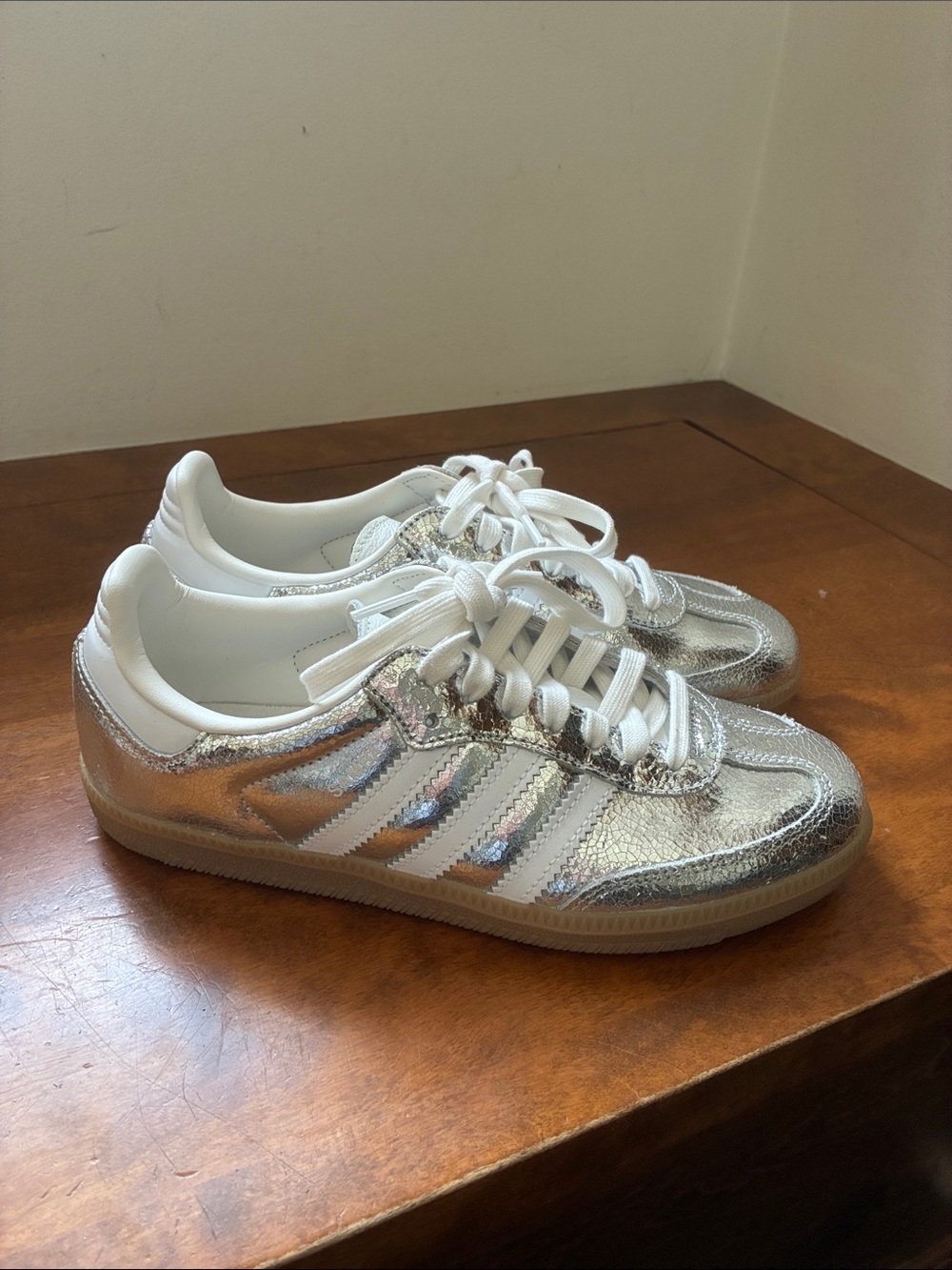 adidas silver sambas